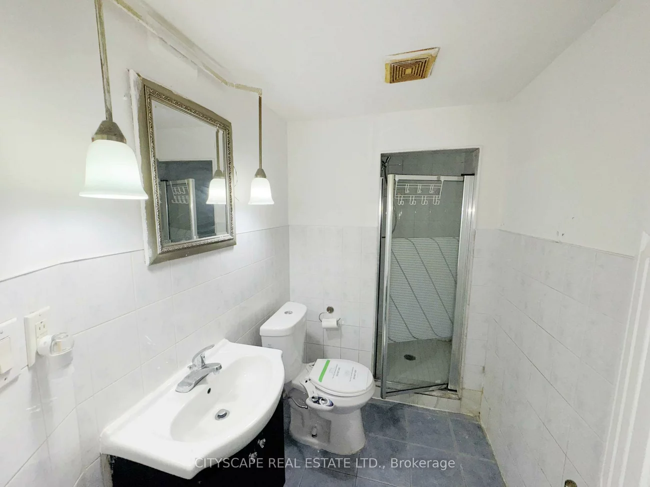 345, Silverstone, West Humber-Clairville, Toronto