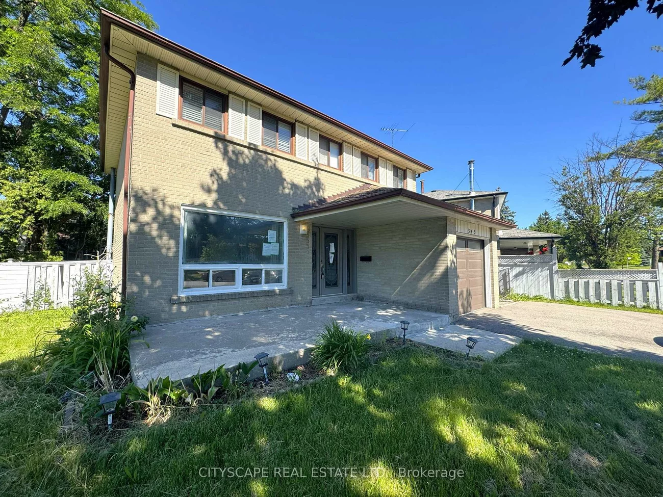345, Silverstone, West Humber-Clairville, Toronto