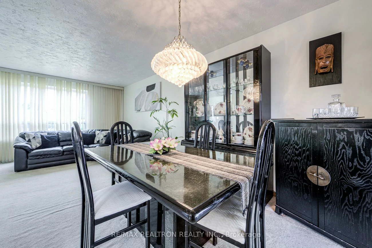 62, Hullmar, Black Creek, Toronto