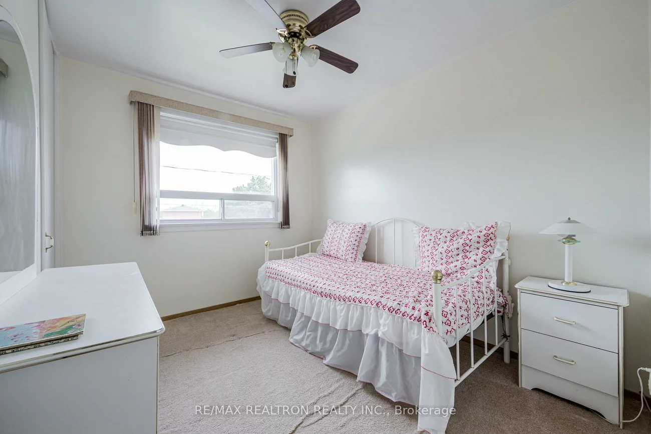 62, Hullmar, Black Creek, Toronto