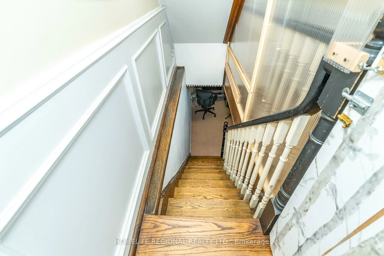 122, Emerson, Dovercourt-Wallace Emerson-Junction, Toronto