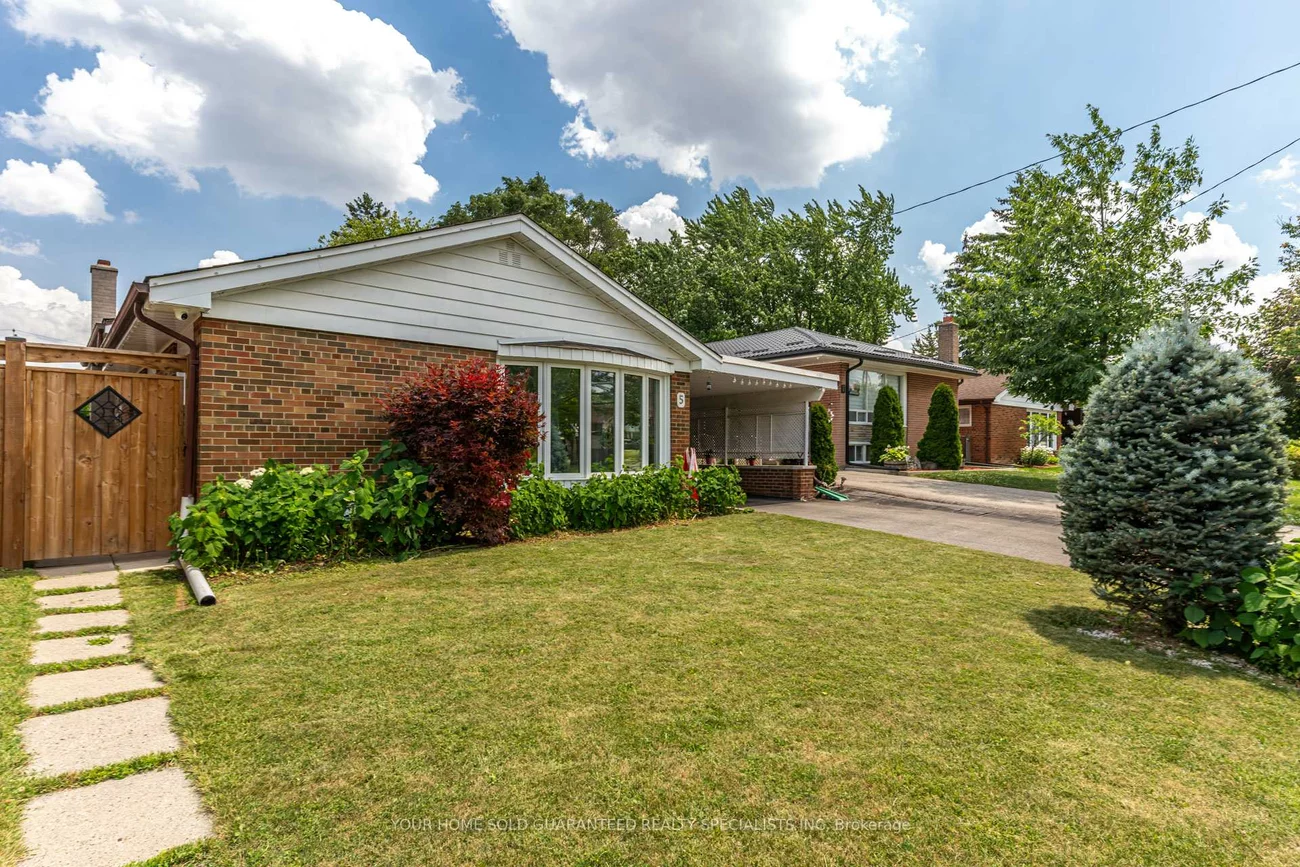5, Hallow, Rexdale-Kipling, Toronto
