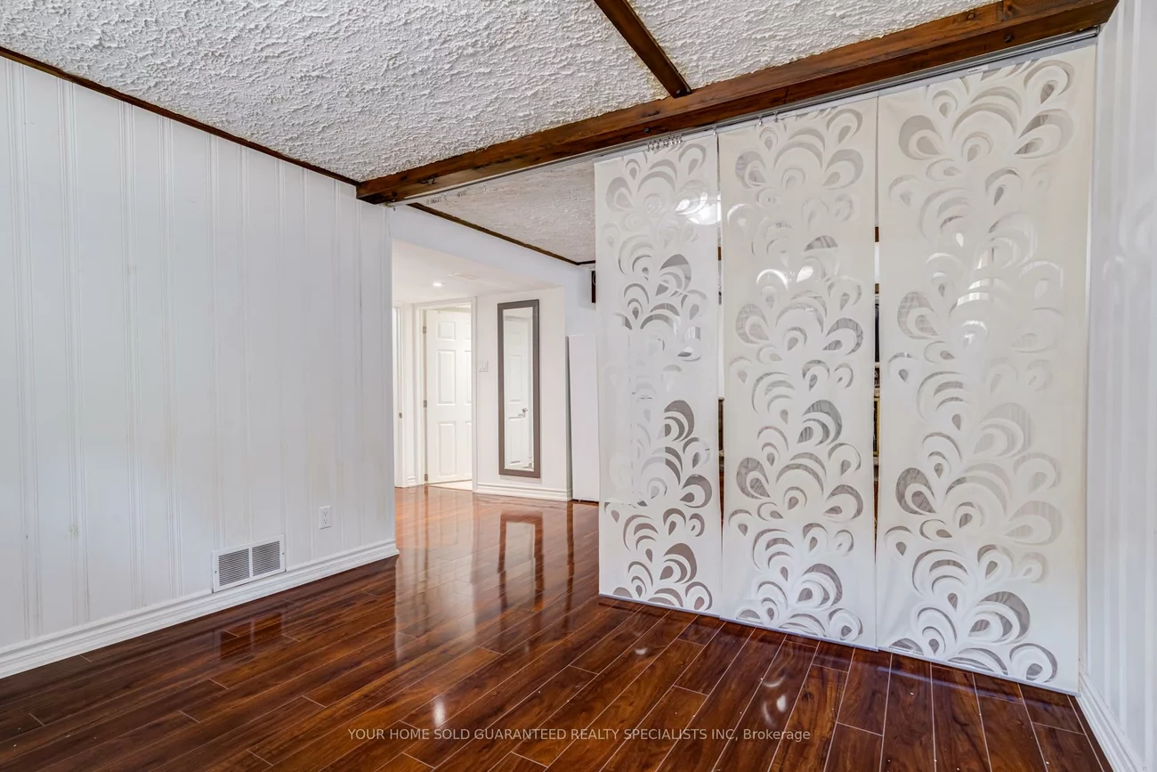 5, Hallow, Rexdale-Kipling, Toronto