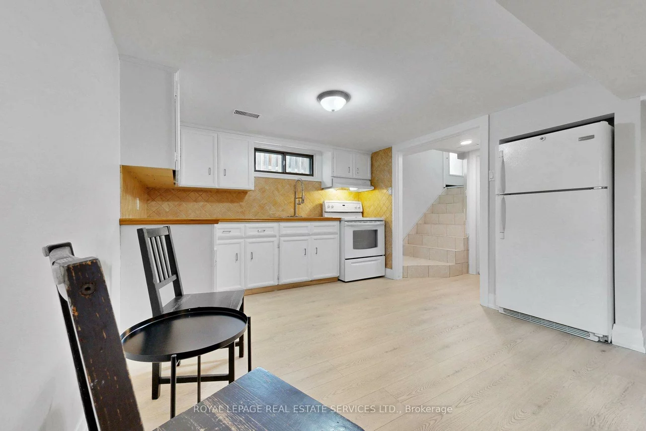 6, Parkchester, Brookhaven-Amesbury, Toronto