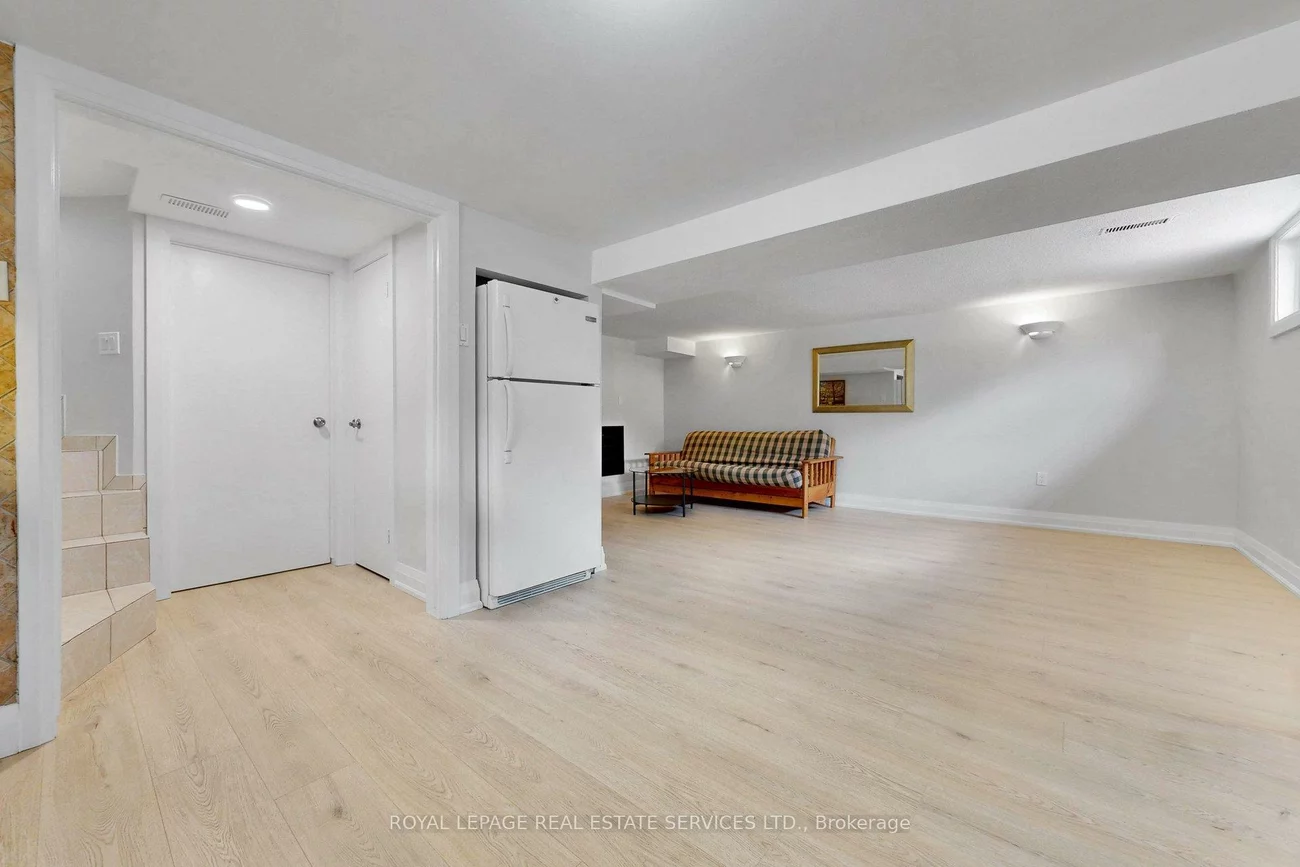 6, Parkchester, Brookhaven-Amesbury, Toronto