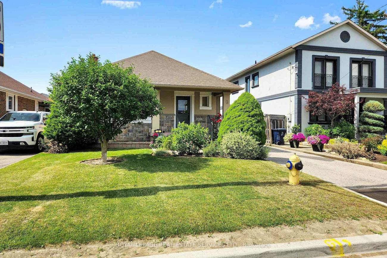 6, Parkchester, Brookhaven-Amesbury, Toronto