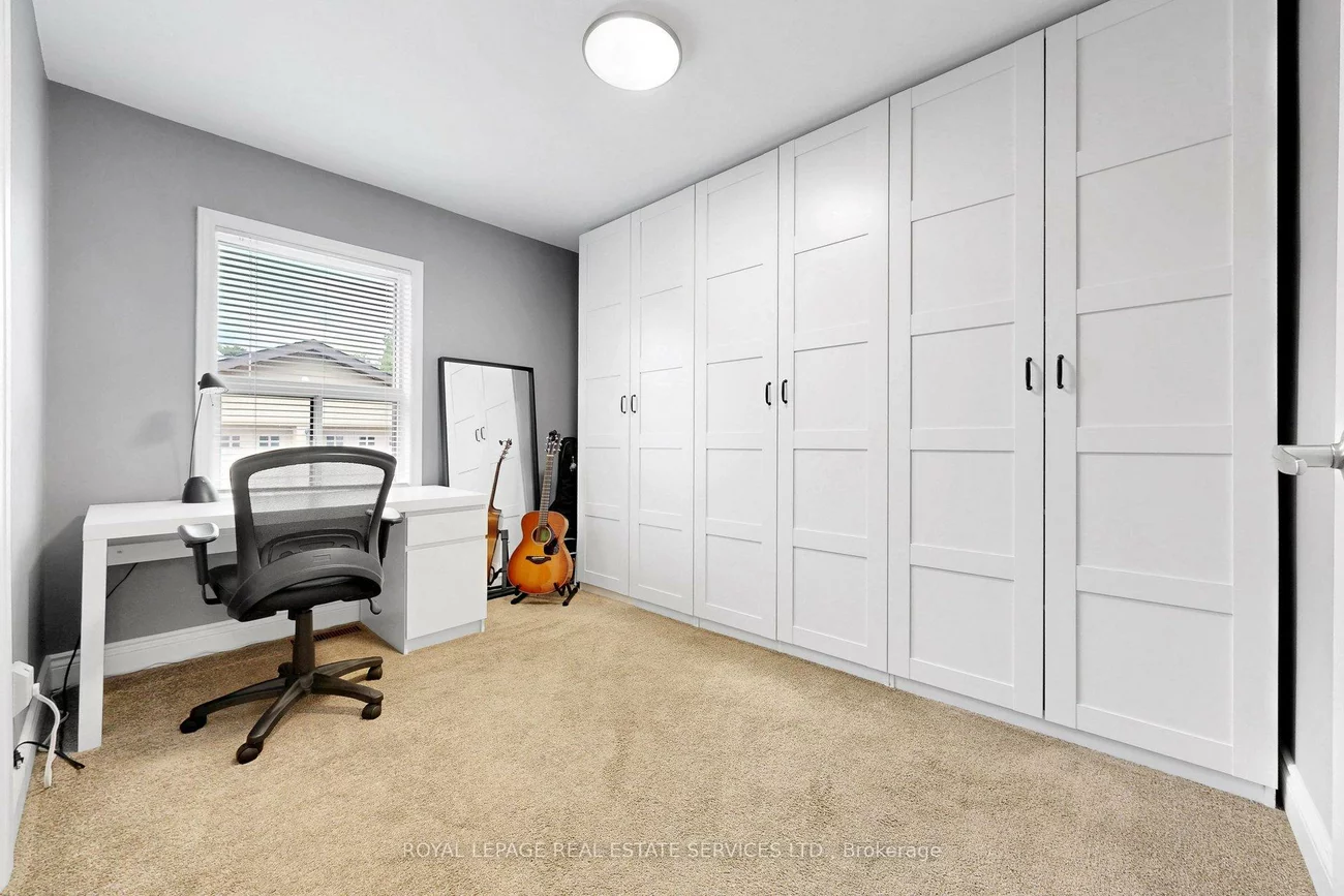 6, Parkchester, Brookhaven-Amesbury, Toronto