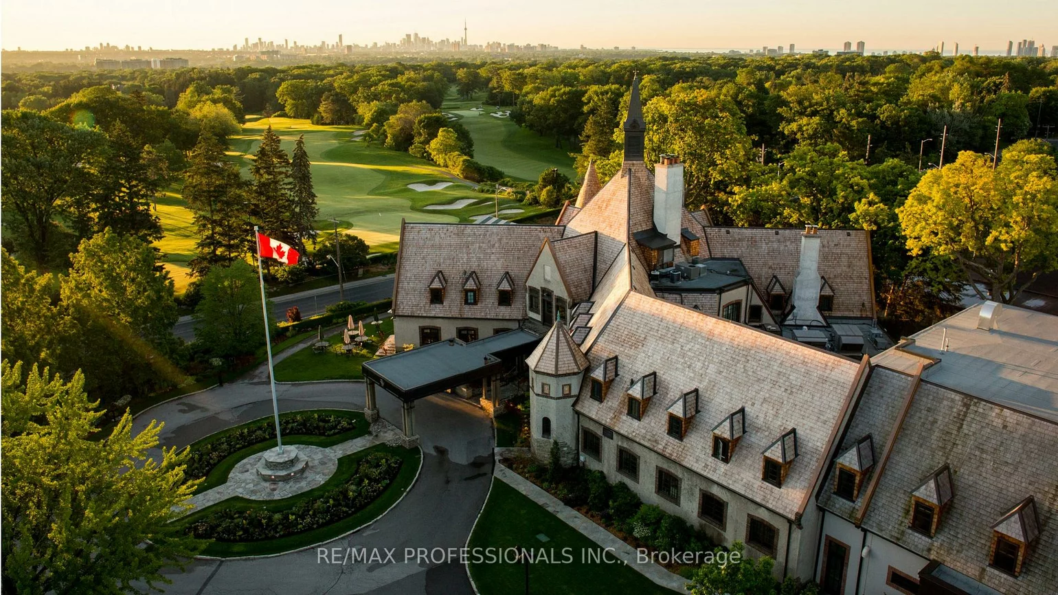 10, Woodmere, Edenbridge-Humber Valley, Toronto