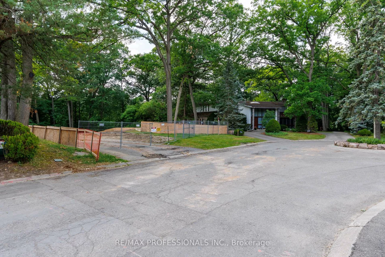 10, Woodmere, Edenbridge-Humber Valley, Toronto