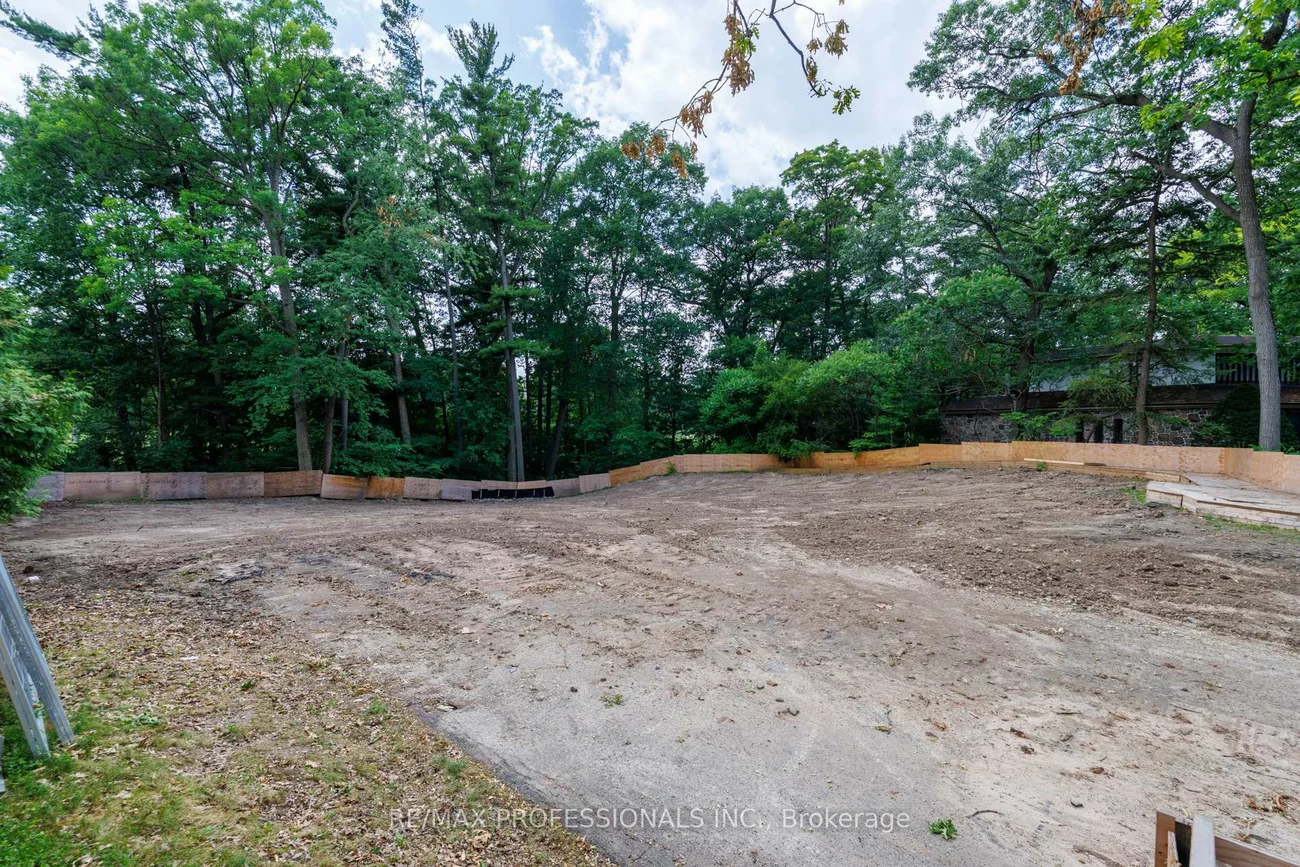 10, Woodmere, Edenbridge-Humber Valley, Toronto