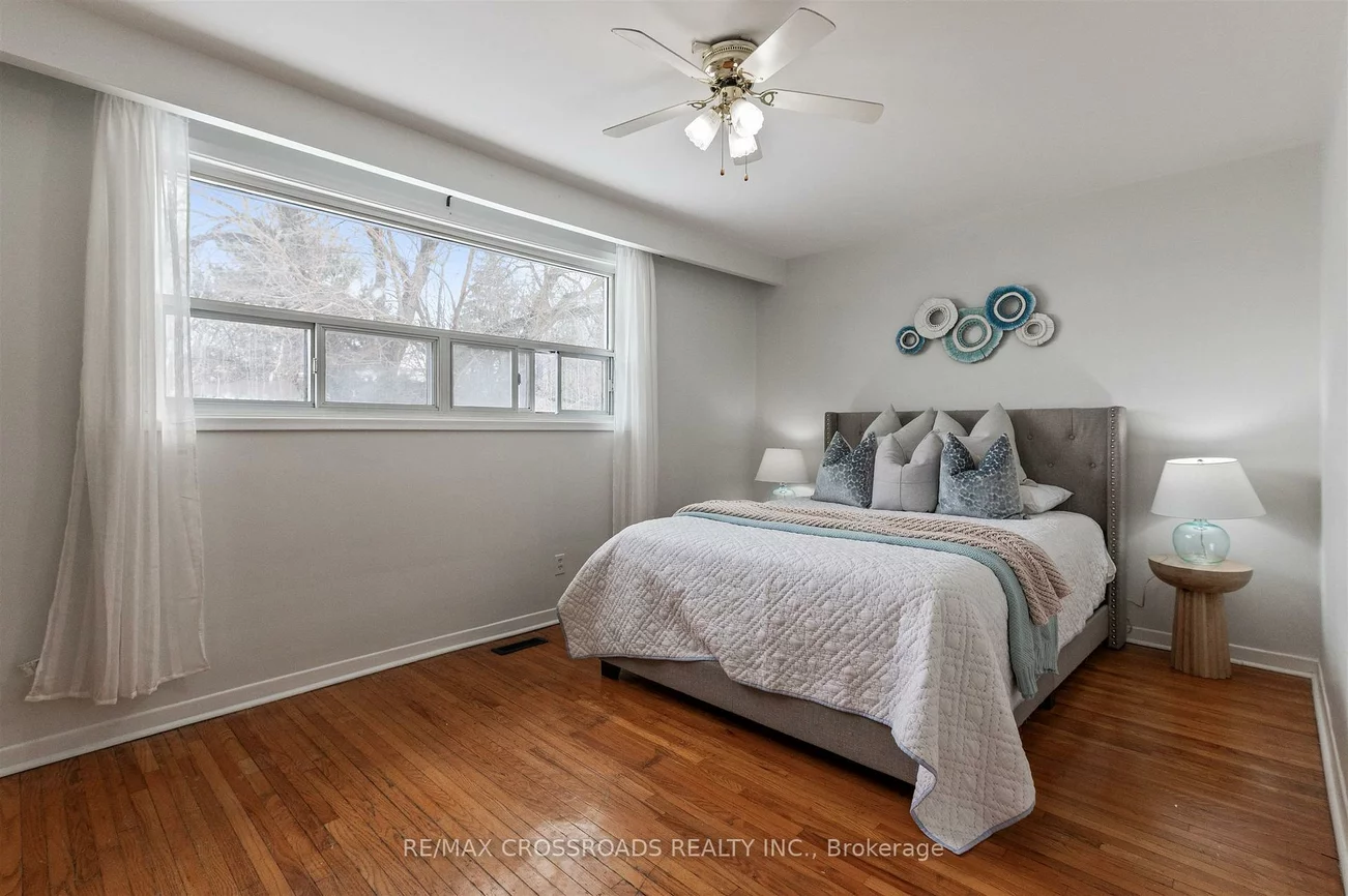 98, Willowridge, Willowridge-Martingrove-Richview, Toronto