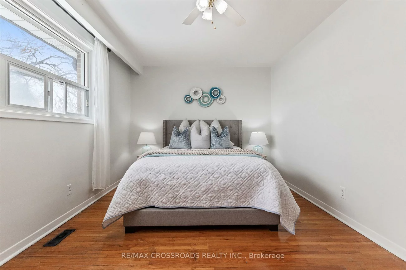 98, Willowridge, Willowridge-Martingrove-Richview, Toronto