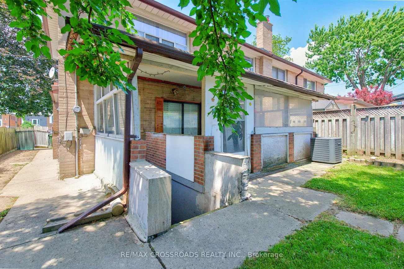 98, Willowridge, Willowridge-Martingrove-Richview, Toronto