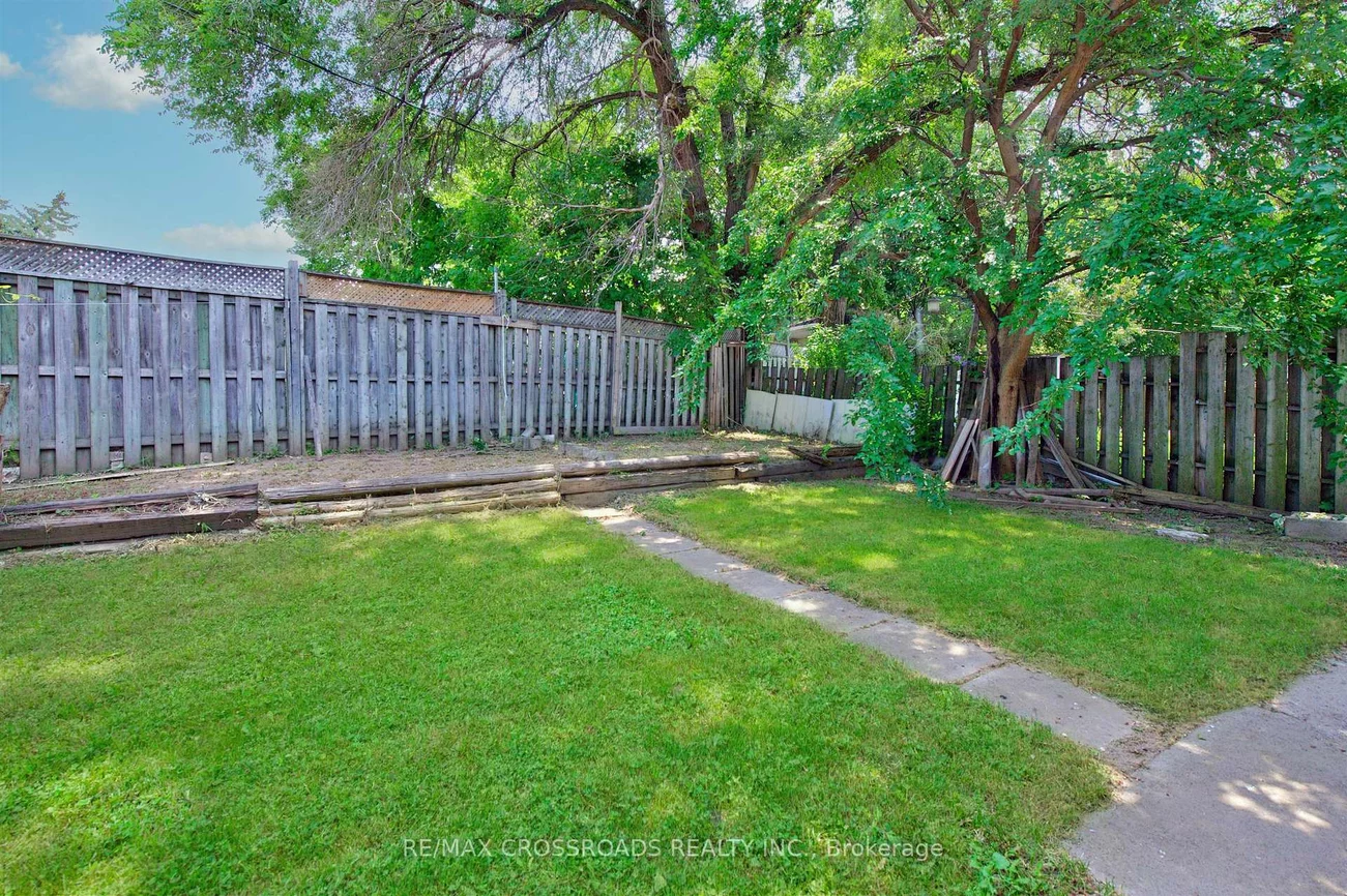 98, Willowridge, Willowridge-Martingrove-Richview, Toronto