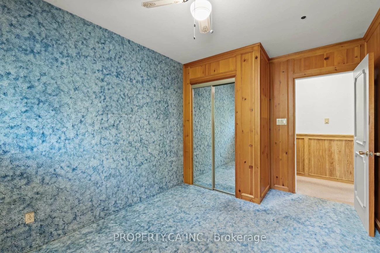 77, Troutbrooke, Downsview-Roding-CFB, Toronto
