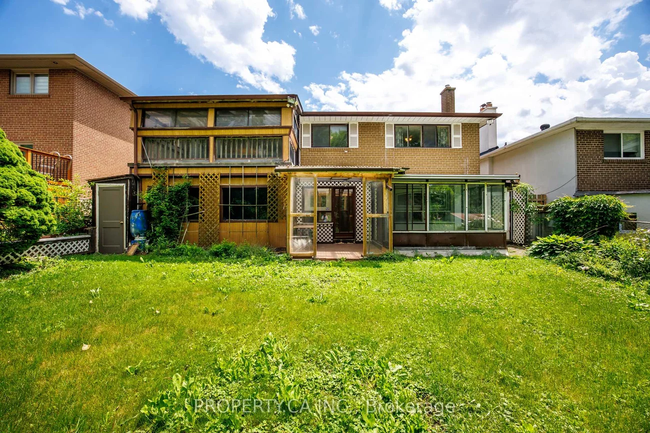 77, Troutbrooke, Downsview-Roding-CFB, Toronto