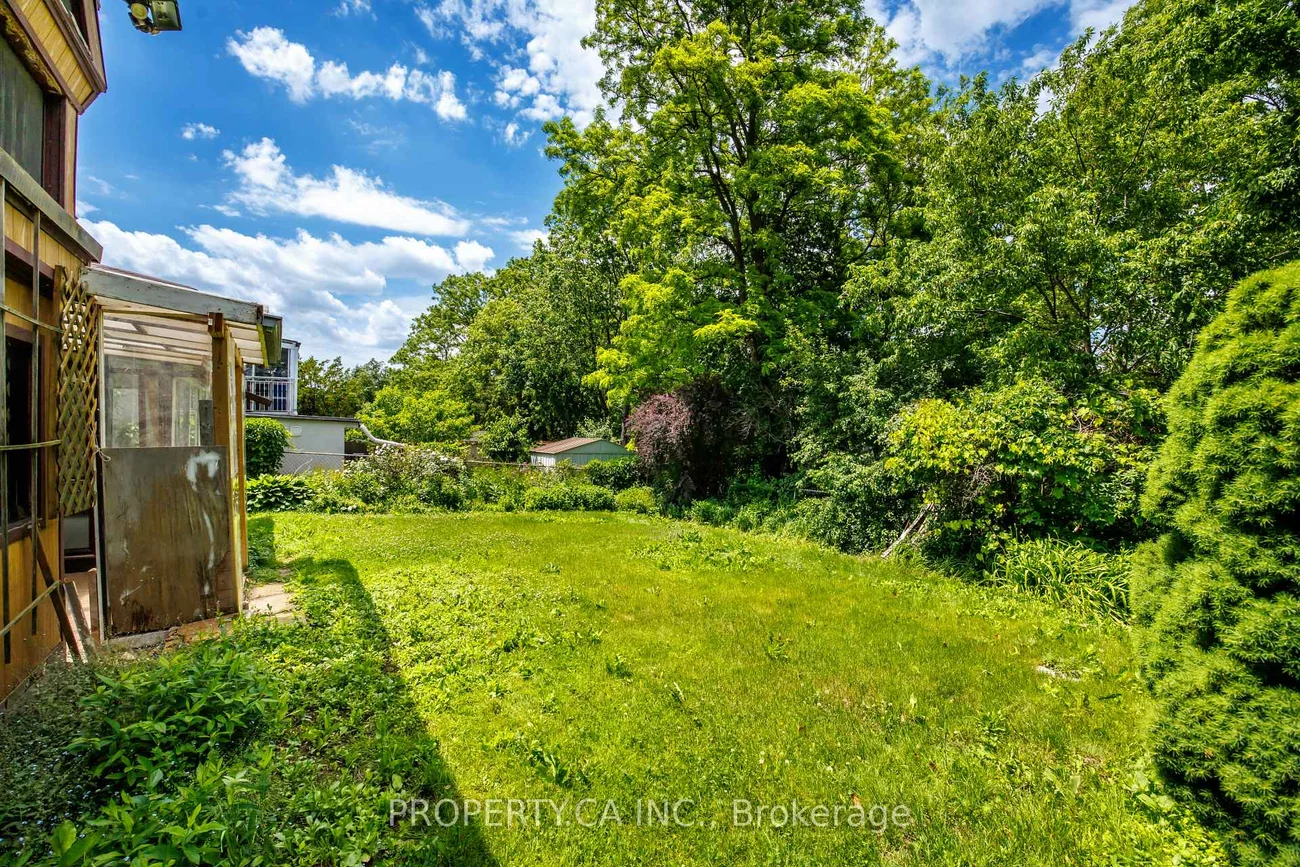 77, Troutbrooke, Downsview-Roding-CFB, Toronto