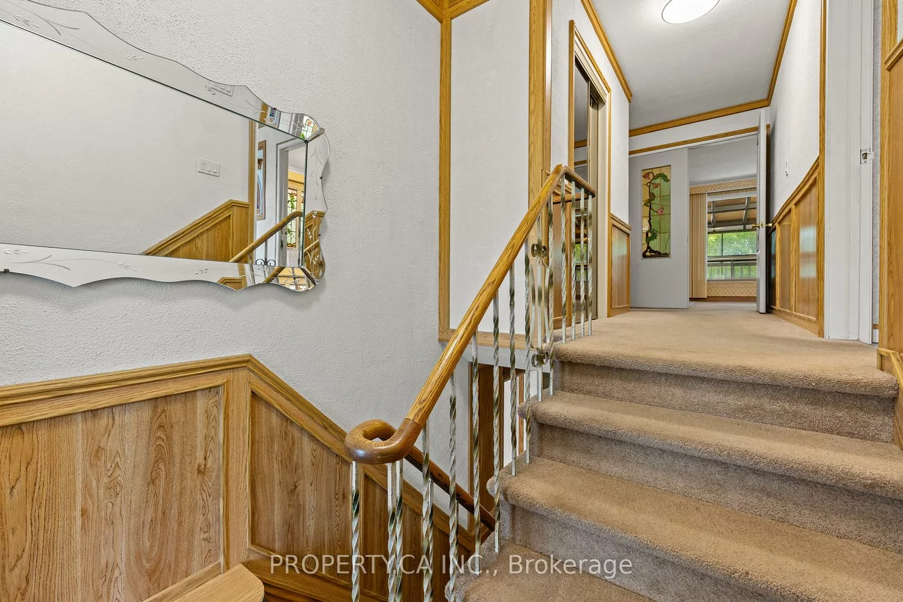 77, Troutbrooke, Downsview-Roding-CFB, Toronto