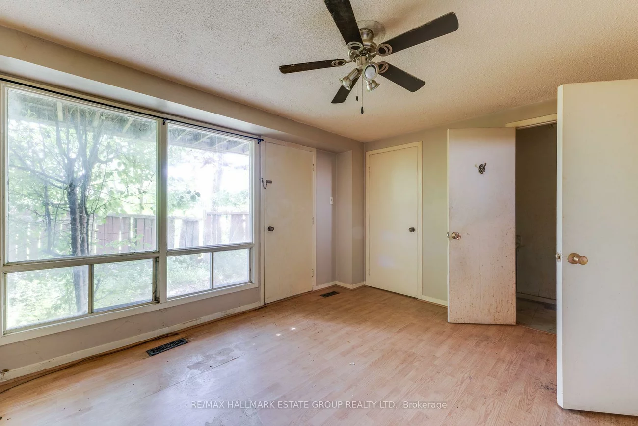 11, Pumfrey, Mount Olive-Silverstone-Jamestown, Toronto