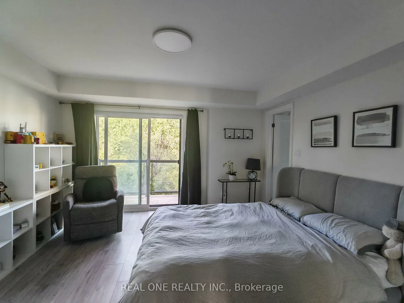 19, Woodstream, West Humber-Clairville, Toronto