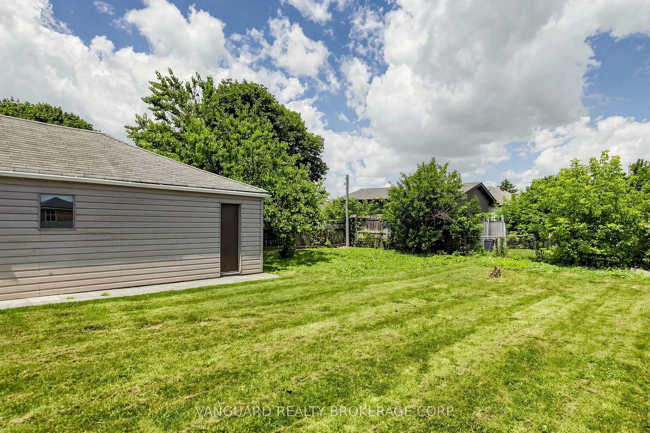 22, Nash, Downsview-Roding-CFB, Toronto