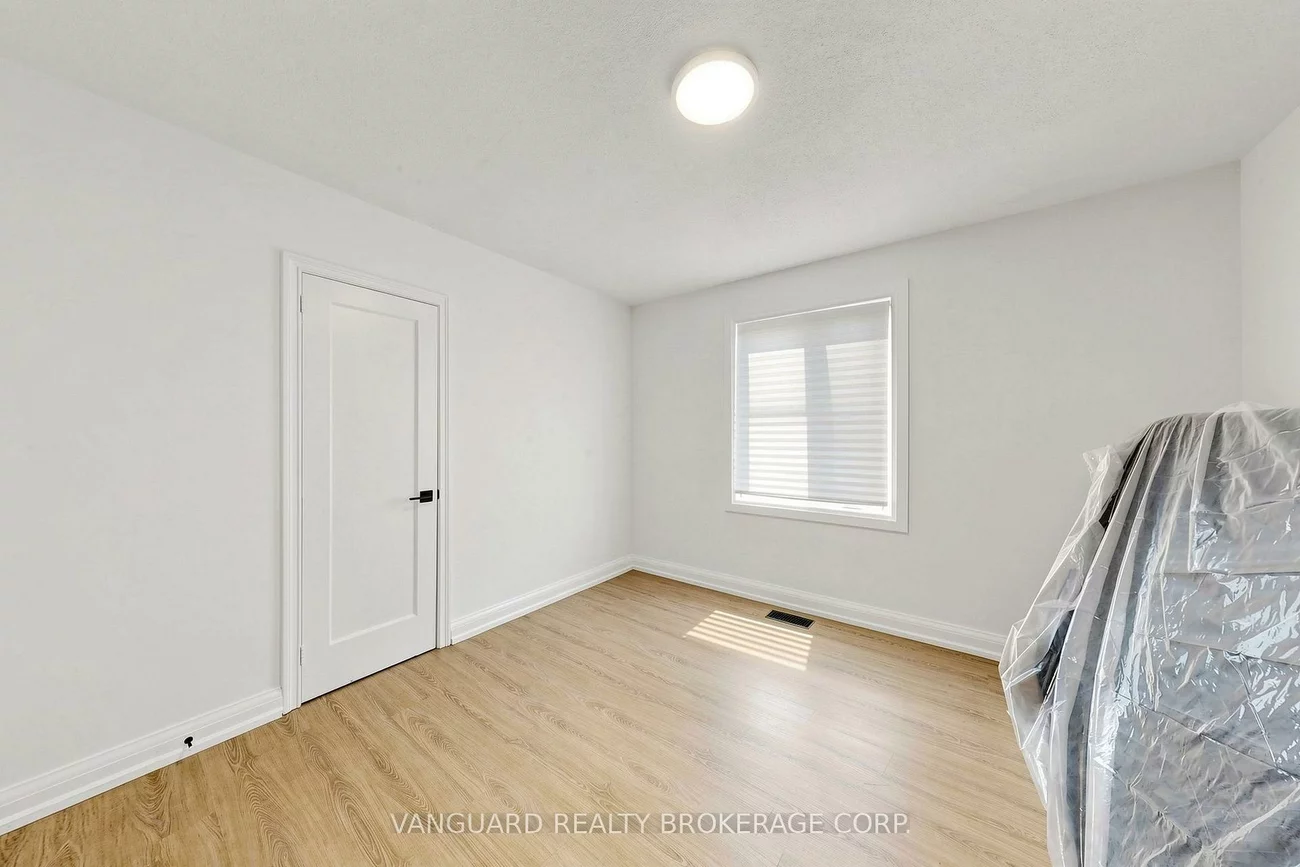 22, Nash, Downsview-Roding-CFB, Toronto