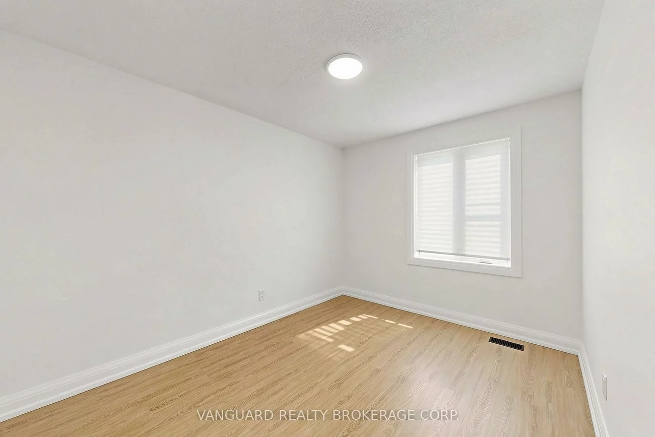 22, Nash, Downsview-Roding-CFB, Toronto