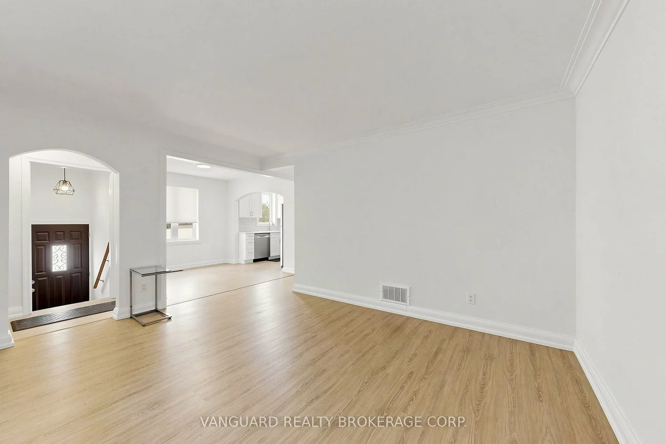 22, Nash, Downsview-Roding-CFB, Toronto