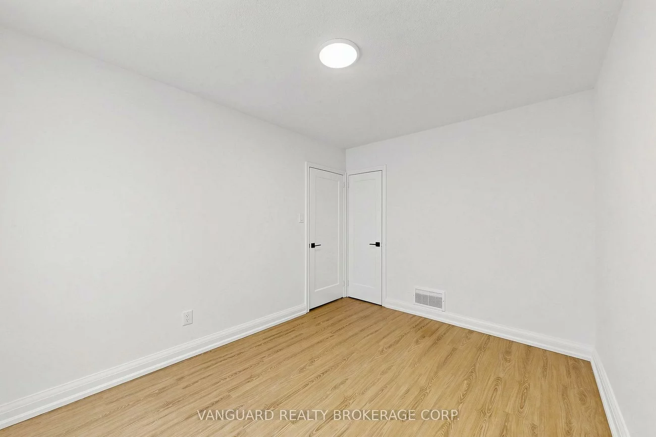 22, Nash, Downsview-Roding-CFB, Toronto