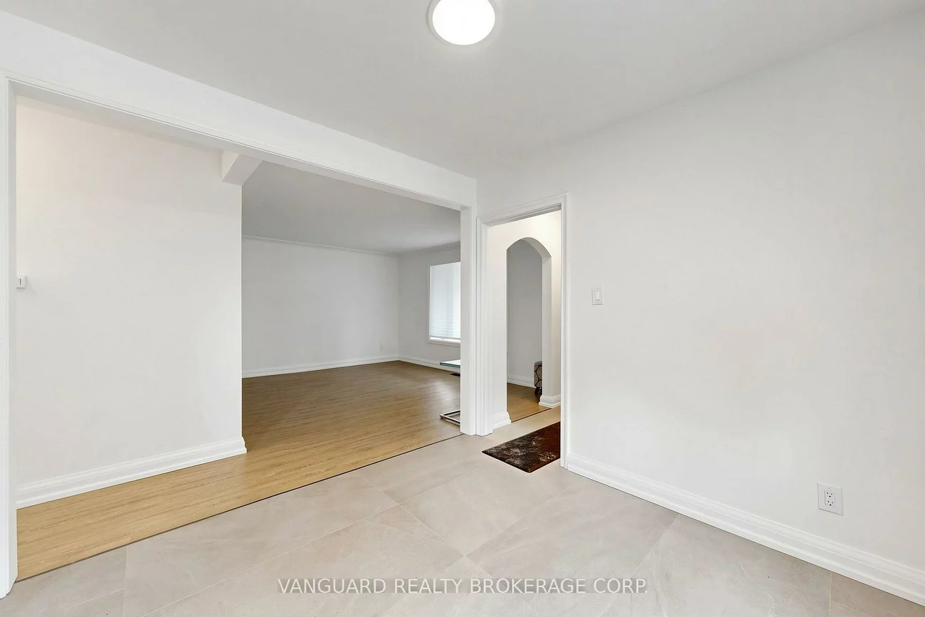 22, Nash, Downsview-Roding-CFB, Toronto