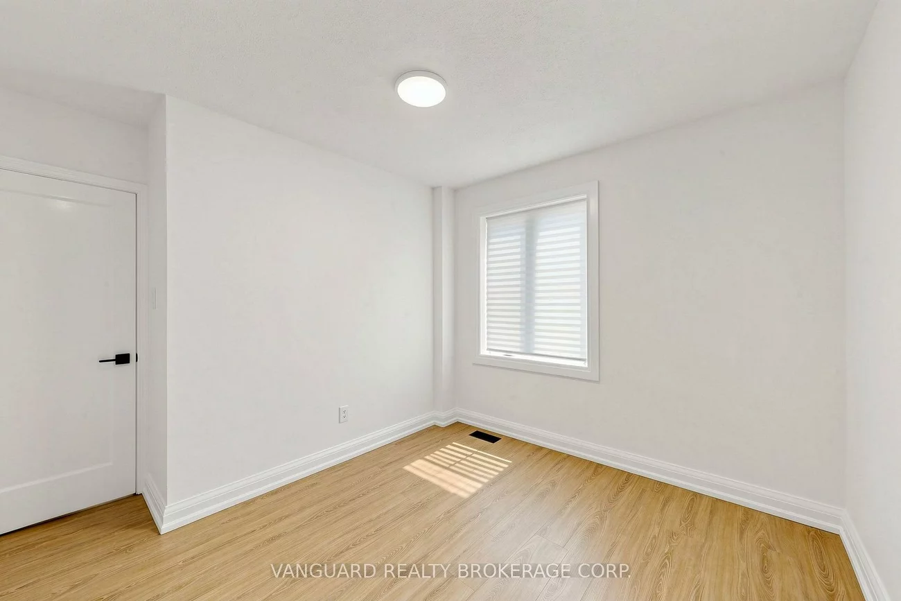 22, Nash, Downsview-Roding-CFB, Toronto