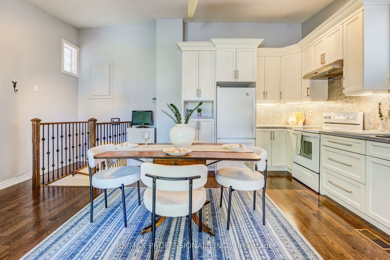 39, Rosemeade, Stonegate-Queensway, Toronto