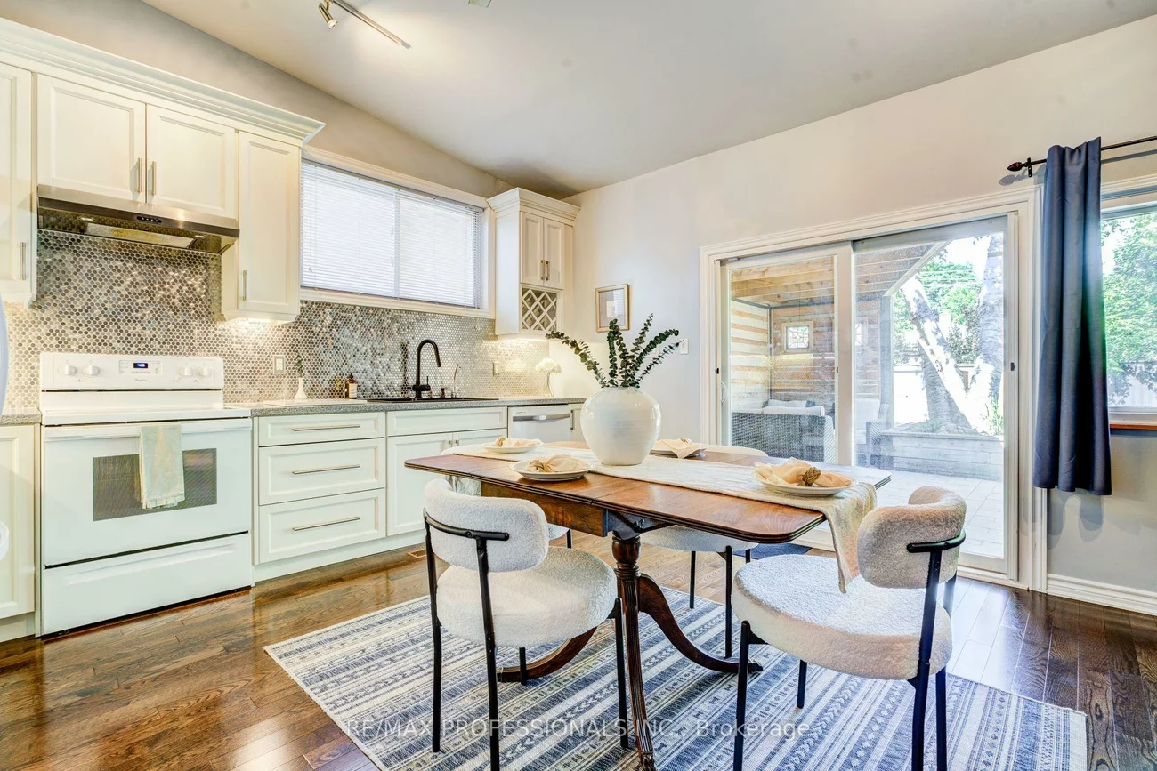 39, Rosemeade, Stonegate-Queensway, Toronto