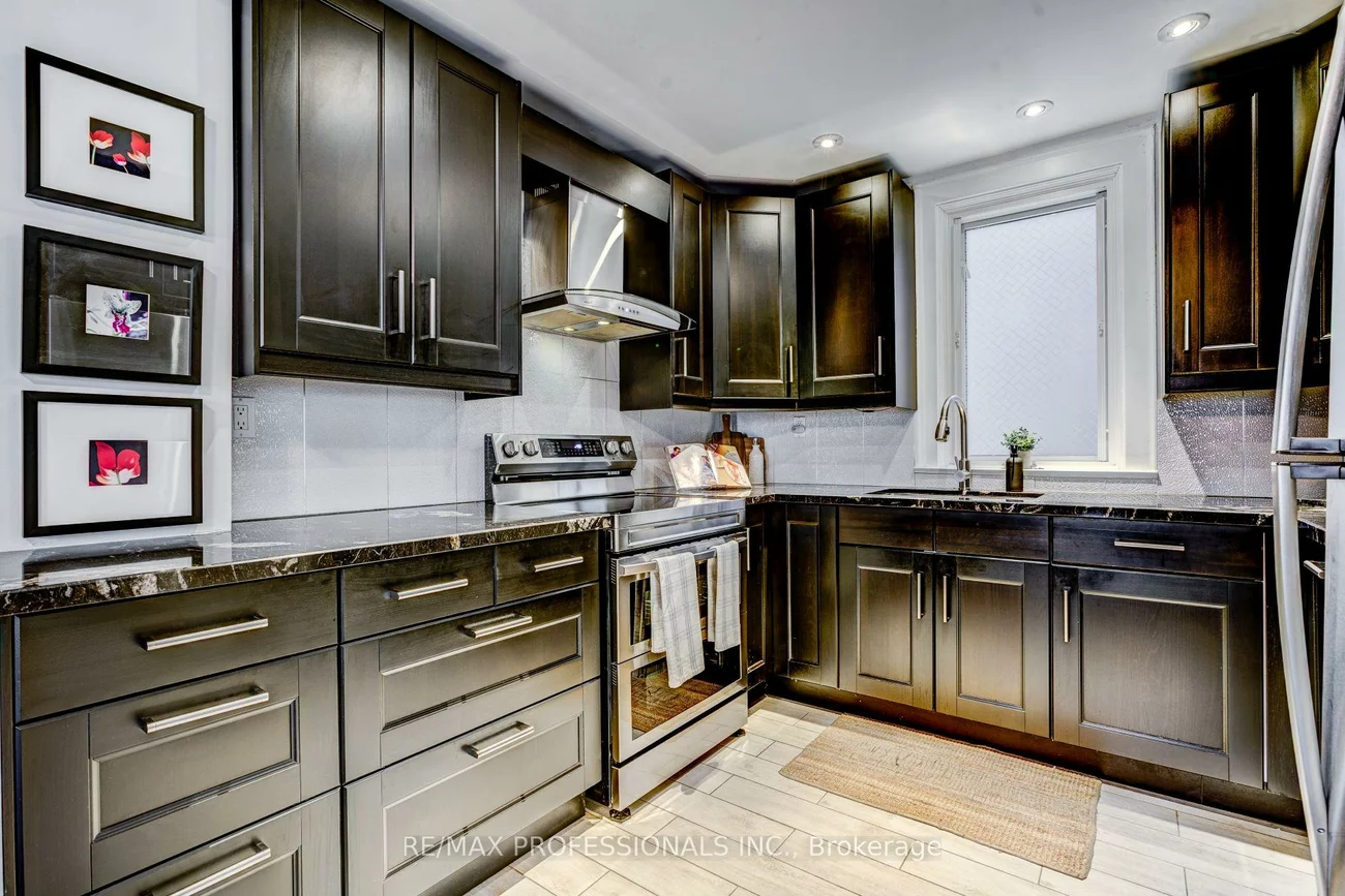 39, Rosemeade, Stonegate-Queensway, Toronto