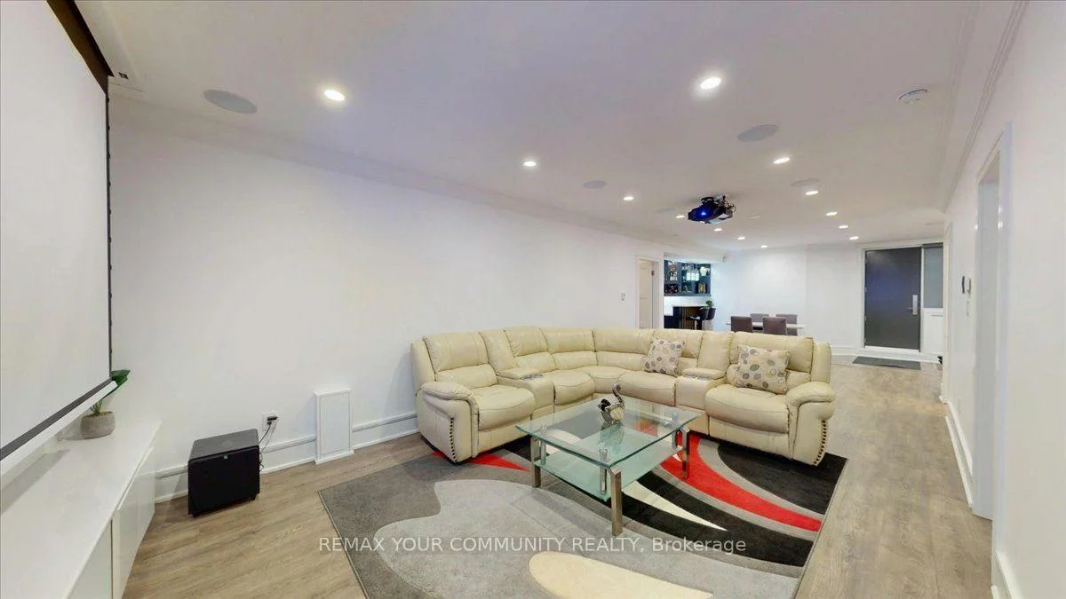 64, Aviemore, Humber Summit, Toronto