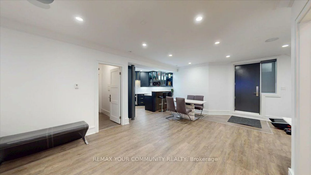 64, Aviemore, Humber Summit, Toronto