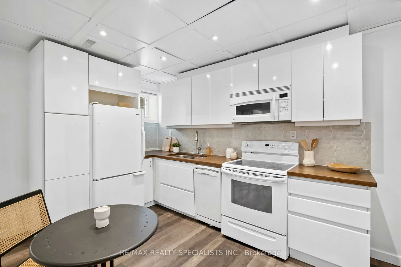 159, Hillside, Mimico, Toronto