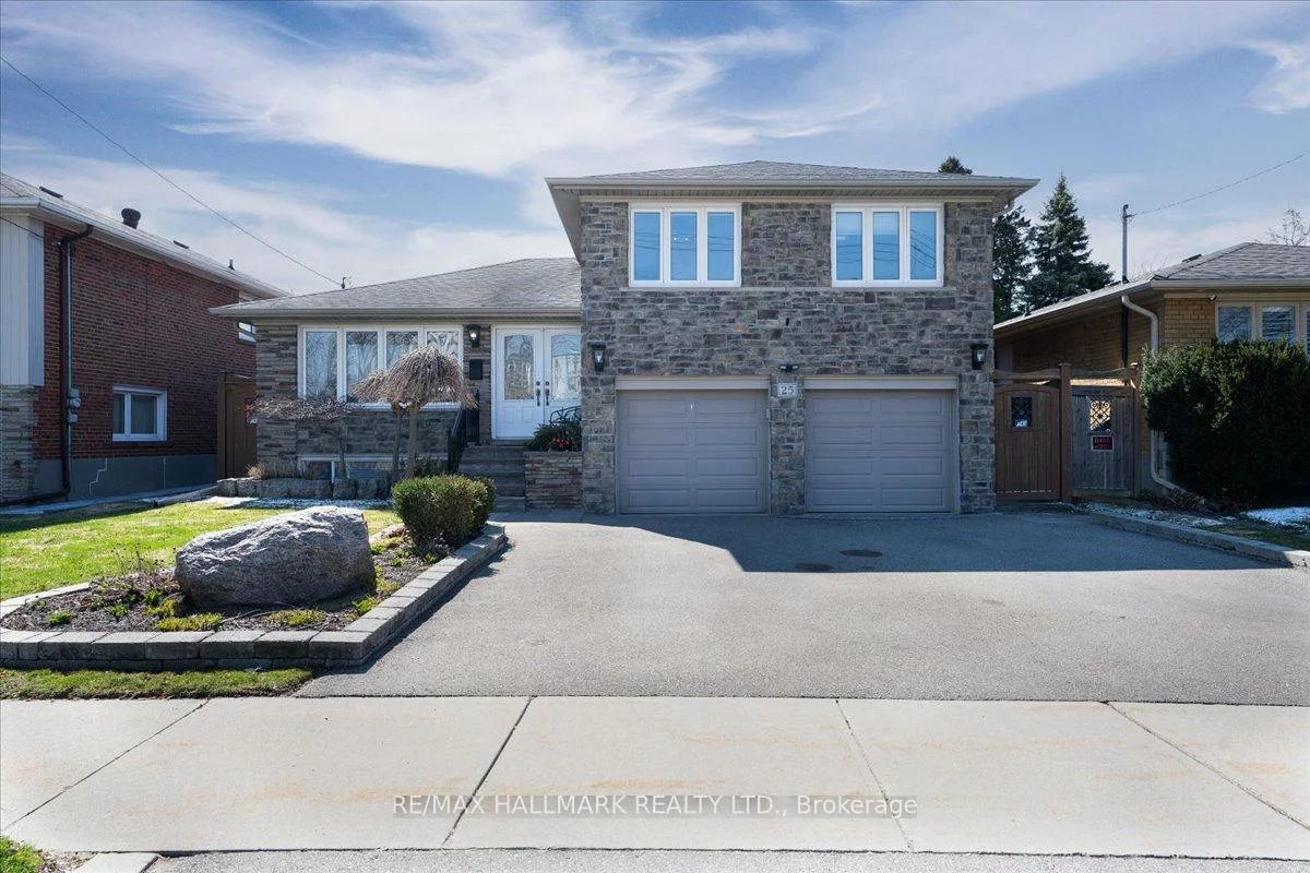 25, Fenley, Kingsview Village-The Westway, Toronto