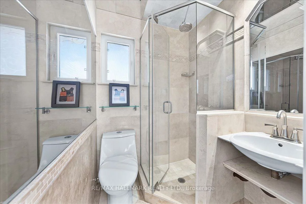 25, Fenley, Kingsview Village-The Westway, Toronto