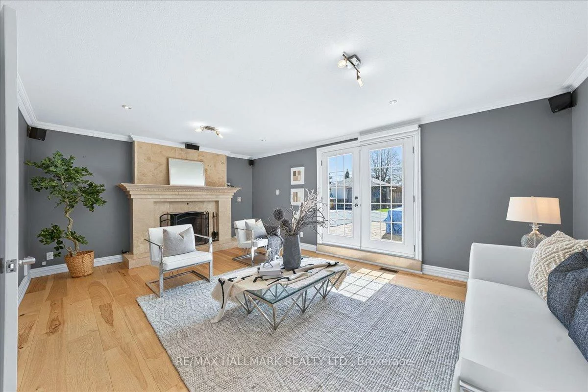 25, Fenley, Kingsview Village-The Westway, Toronto