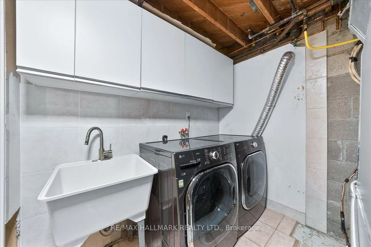 25, Fenley, Kingsview Village-The Westway, Toronto