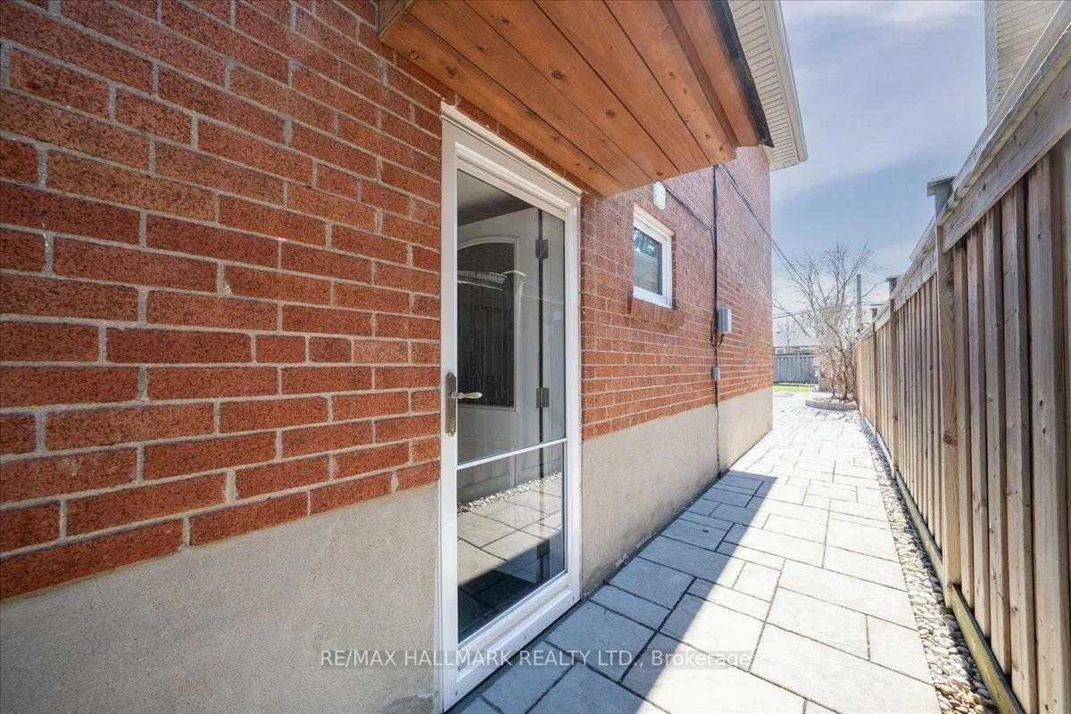 25, Fenley, Kingsview Village-The Westway, Toronto