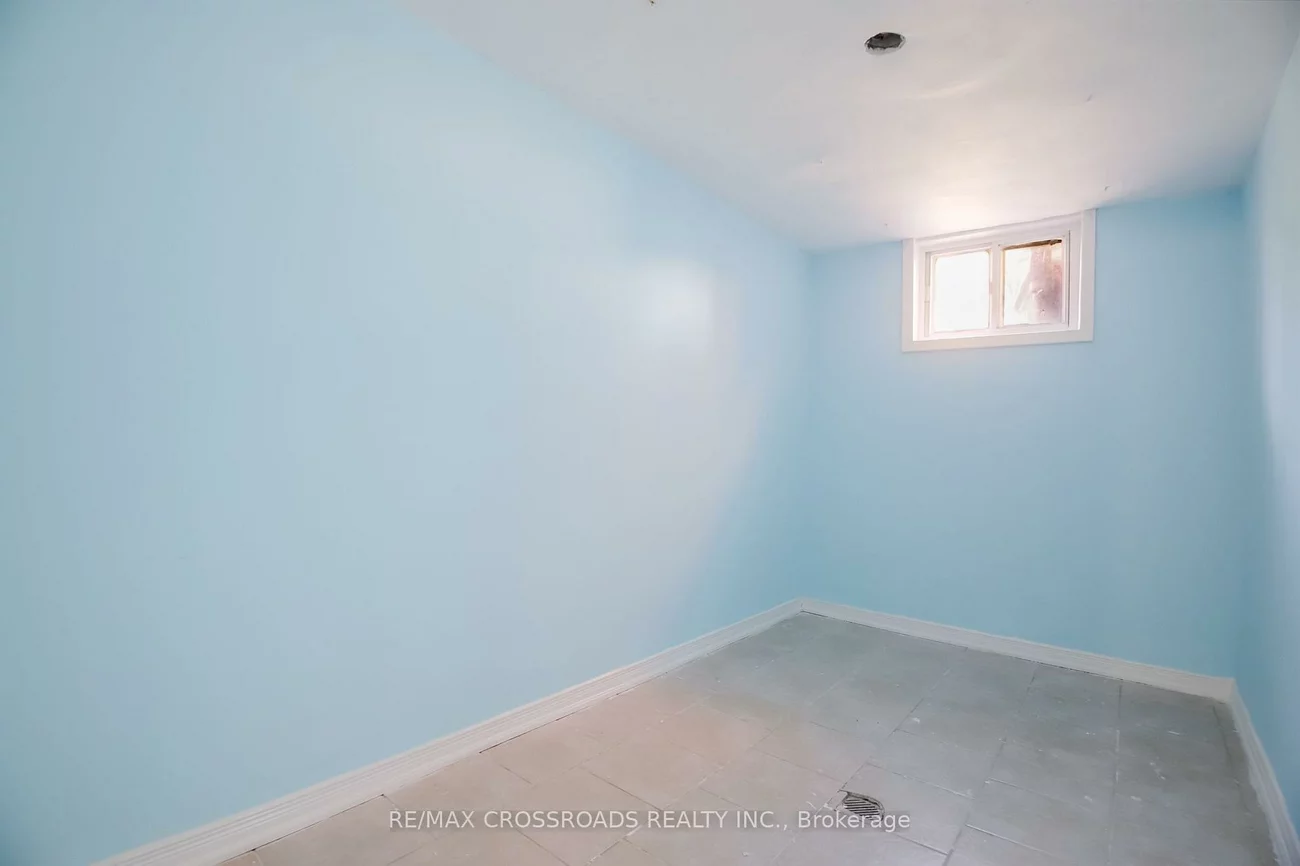 53, Giltspur, Glenfield-Jane Heights, Toronto
