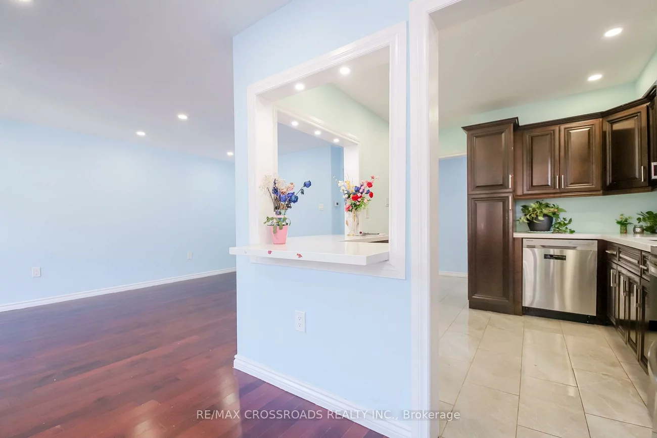 53, Giltspur, Glenfield-Jane Heights, Toronto