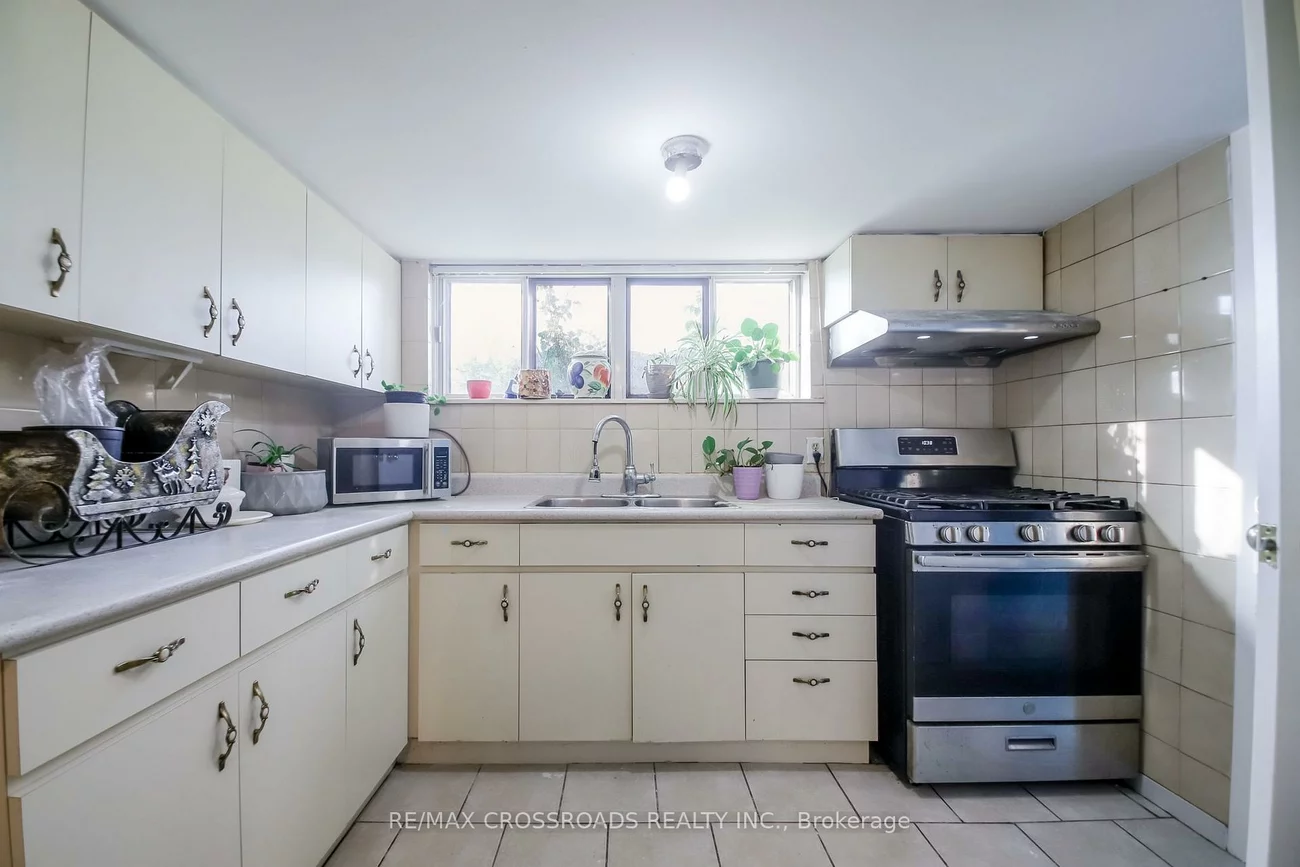 53, Giltspur, Glenfield-Jane Heights, Toronto