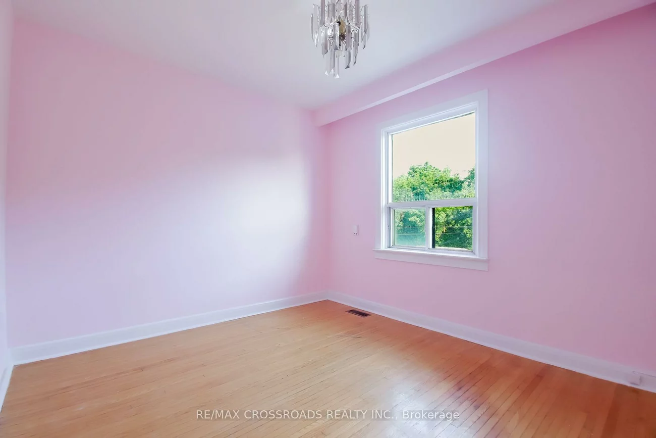 53, Giltspur, Glenfield-Jane Heights, Toronto