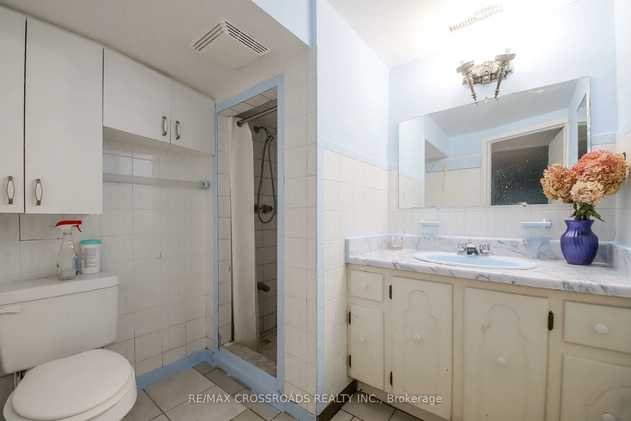 53, Giltspur, Glenfield-Jane Heights, Toronto