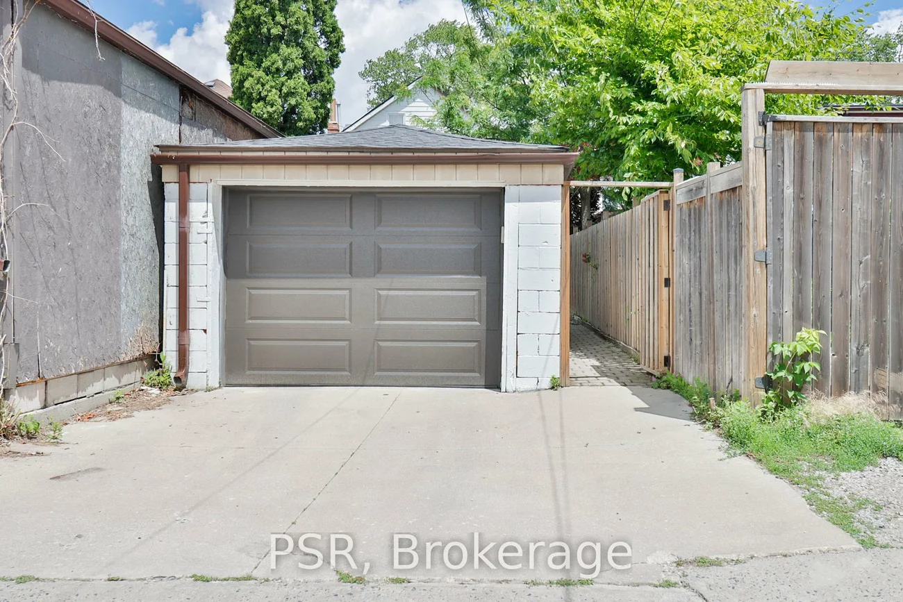 175, Maria, Junction Area, Toronto
