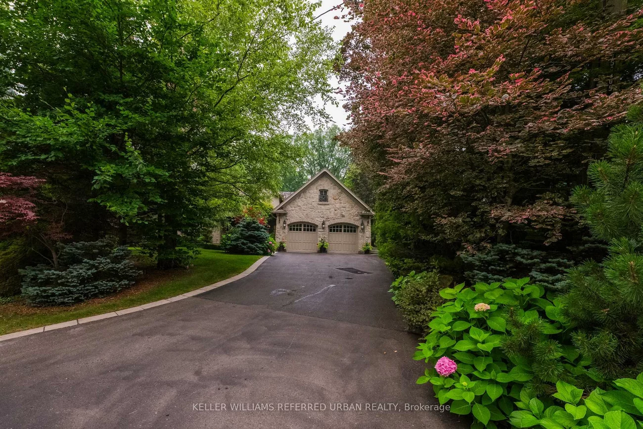11, Country Club, Edenbridge-Humber Valley, Toronto