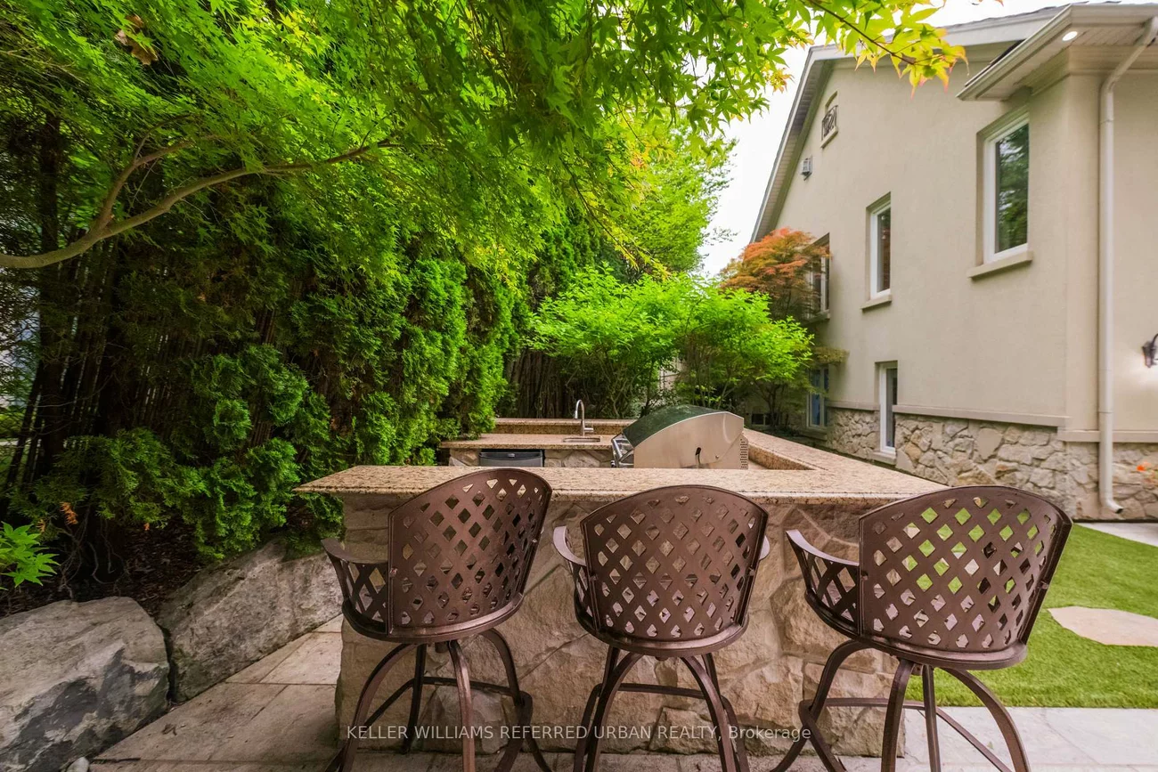 11, Country Club, Edenbridge-Humber Valley, Toronto